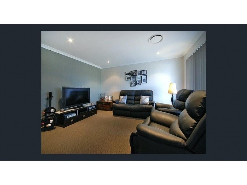 19 Hookstone Drive, Landsdale WA 6065