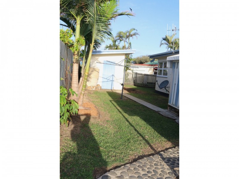 3 Bennett Street, Elliott Heads QLD 4670