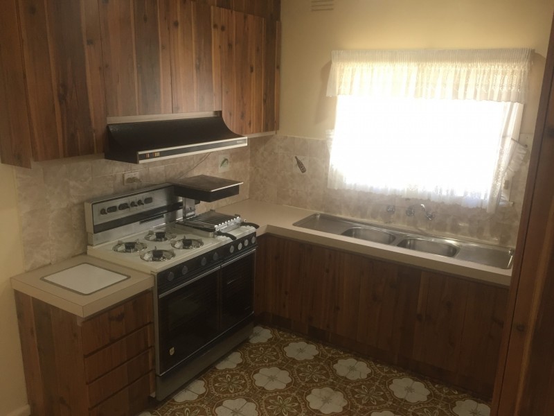 17 Highridge crescent, Airport West VIC 3042