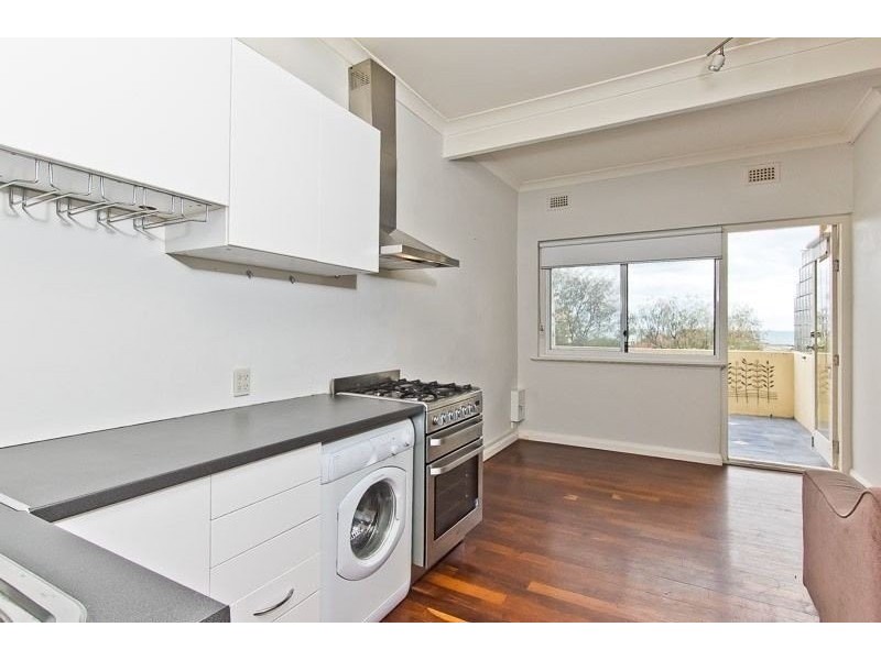 7/15 Eric Streer, Cottesloe WA 6011