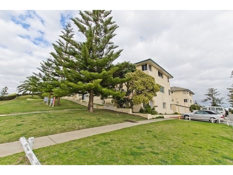 7/15 Eric Streer, Cottesloe WA 6011