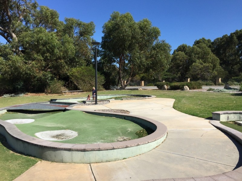 77 Bellavista Parade, Meadow Springs WA 6210