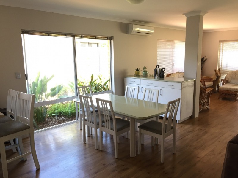 77 Bellavista Parade, Meadow Springs WA 6210