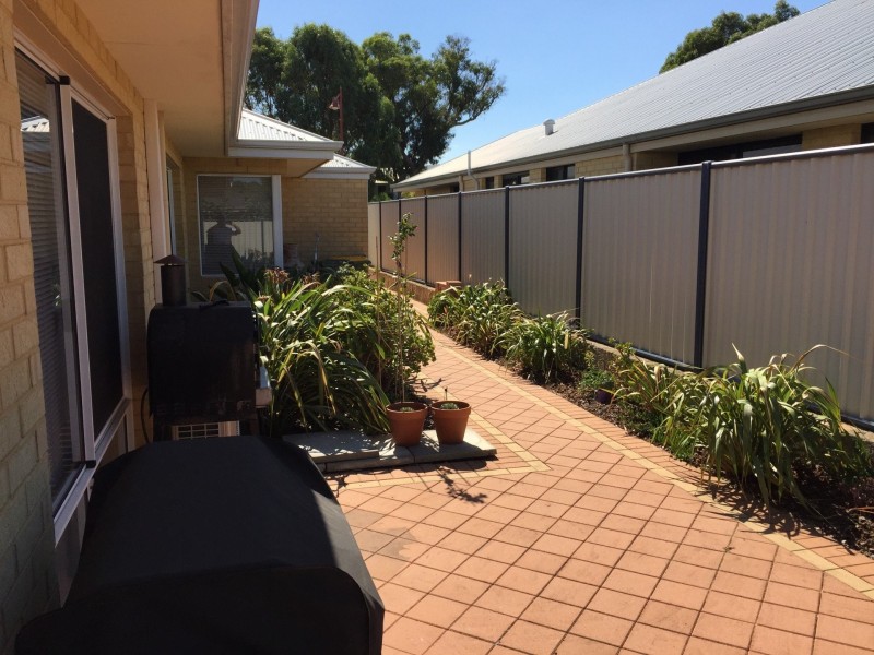 77 Bellavista Parade, Meadow Springs WA 6210