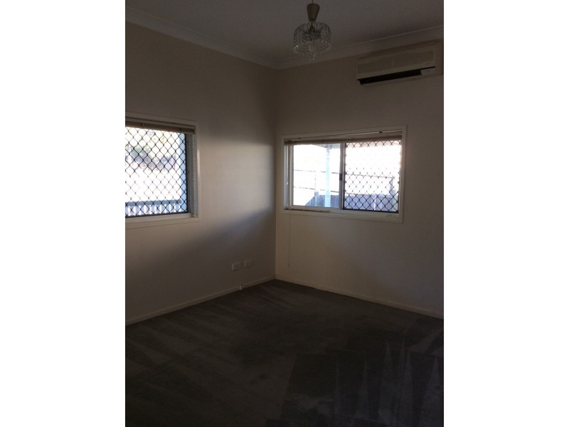 2 Church Street North, Redbank QLD 4301