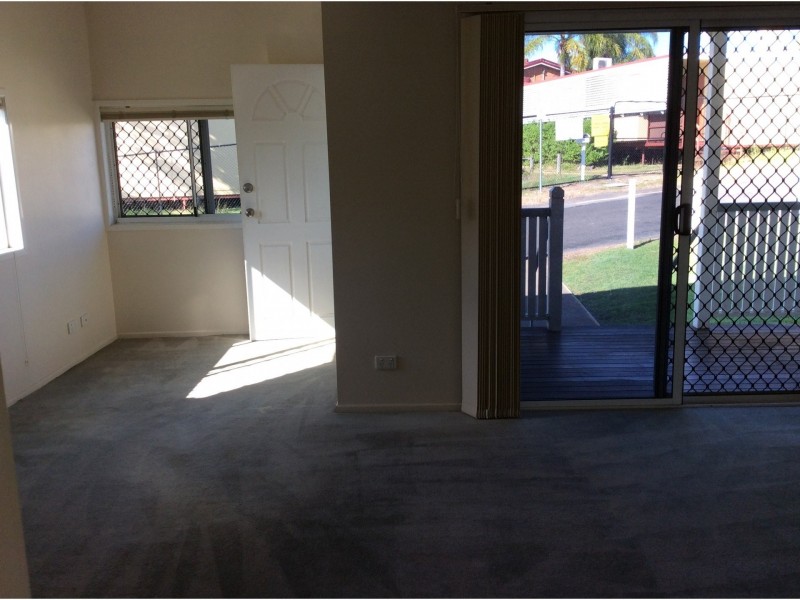 2 Church Street North, Redbank QLD 4301