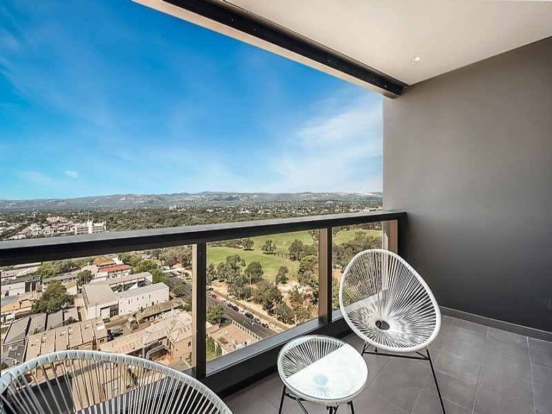 2204/411-427 King William Street, Adelaide SA 5000