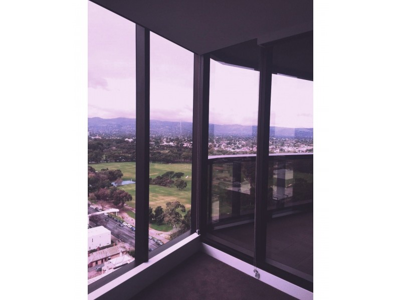 2204/411-427 King William Street, Adelaide SA 5000