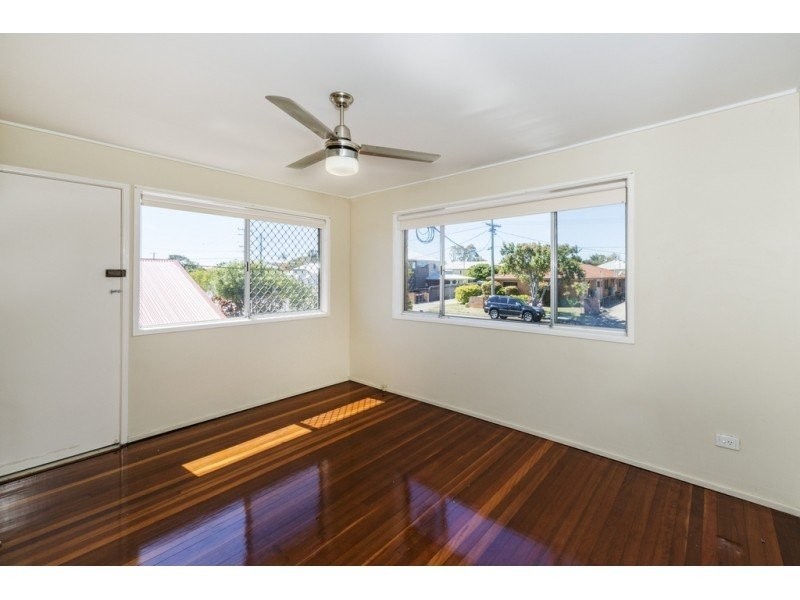 2/63 Emsworth Street, Wynnum QLD 4178
