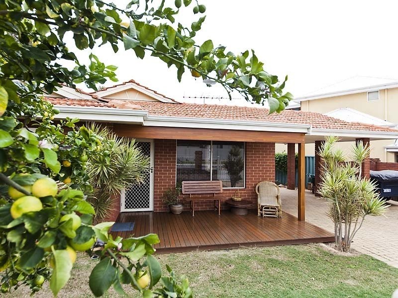 11 A Lawlor Road, Attadale WA 6156