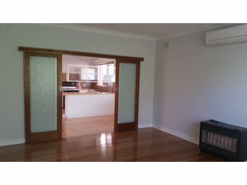 1/12 Geoffrey Avenue, Valley View SA 5093