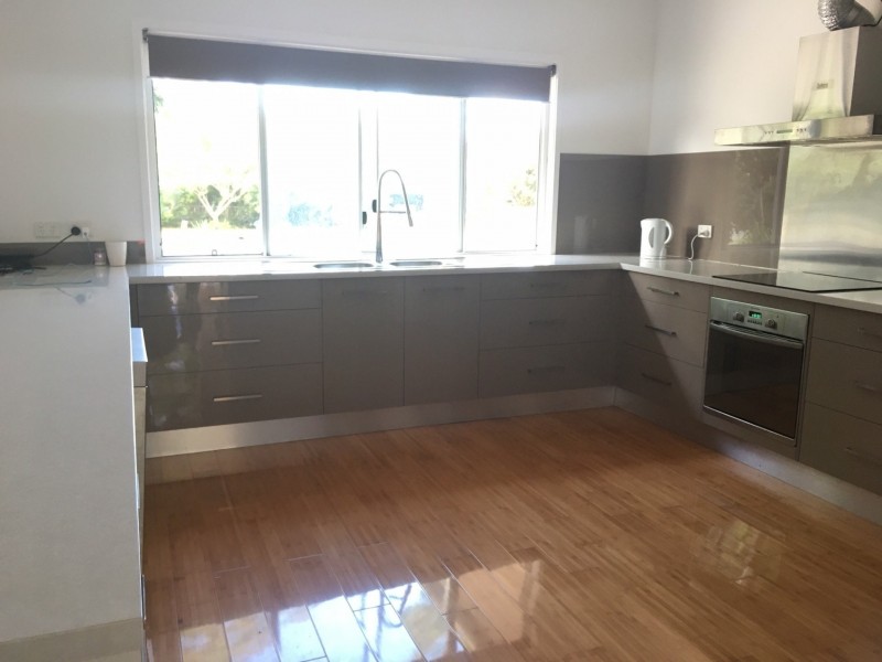 40 Lagoon Drive, Moore Park Beach QLD 4670