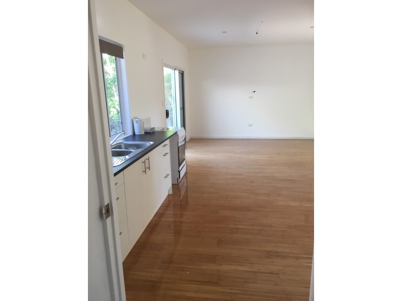 40 Lagoon Drive, Moore Park Beach QLD 4670