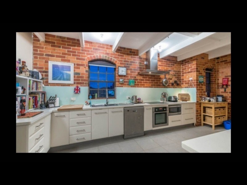 154 Ocean Drive, Quinns Rocks WA 6030
