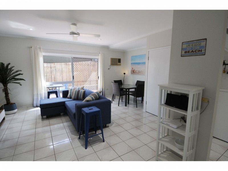 7/77-79 Moore Street, Trinity Beach QLD 4879