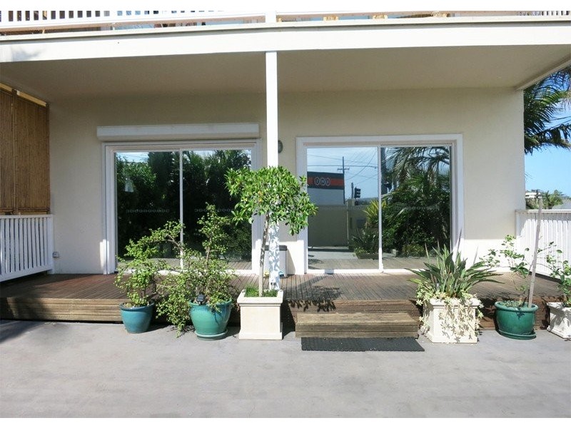 57 Griffin Road, North Curl Curl NSW 2099