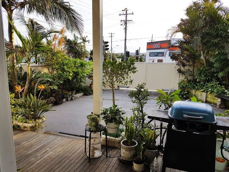 57 Griffin Road, North Curl Curl NSW 2099