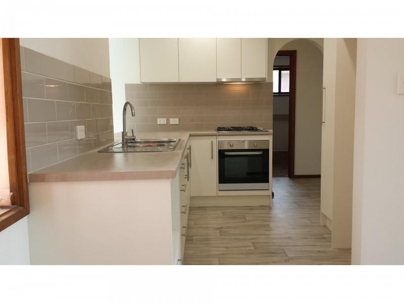 5 Rosemont Avenue, Woodcroft SA 5162