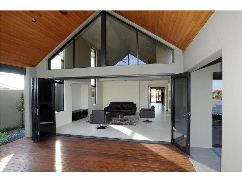 1 Waterlily Drive, Dudley Park WA 6210