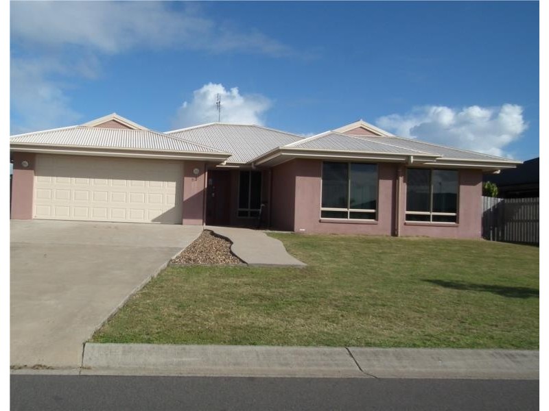 63 Yarrilee CCT, Dundowran QLD 4655