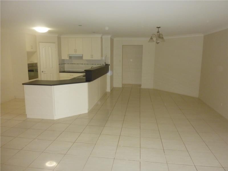 43 Smythe Drive, Highfields QLD 4352