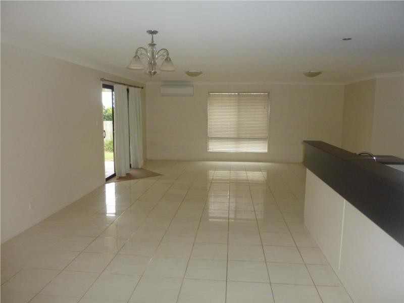 43 Smythe Drive, Highfields QLD 4352