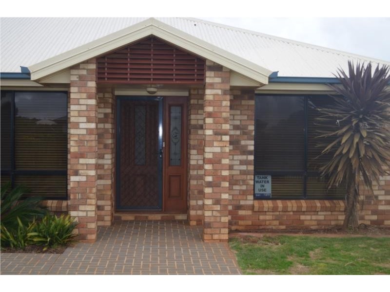 43 Smythe Drive, Highfields QLD 4352