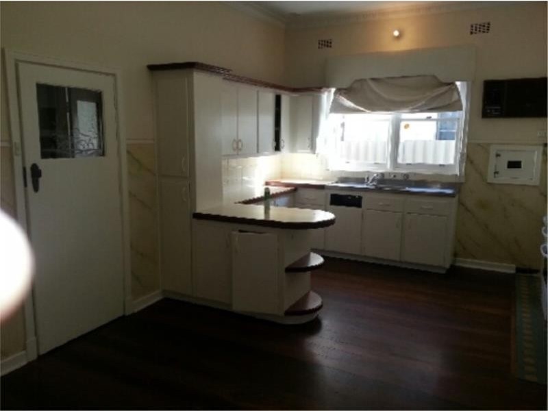 64 Sexton Road, Inglewood WA 6052