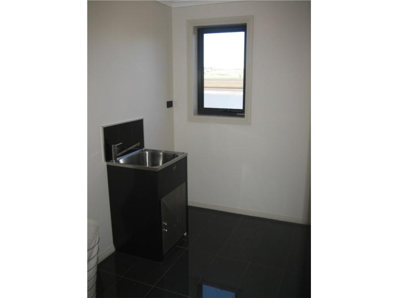 2/30 Heather Crescent, Burnie TAS 7320