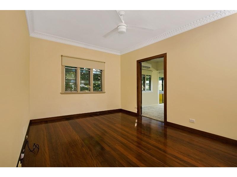 16 Dempsey, Annerley QLD 4103