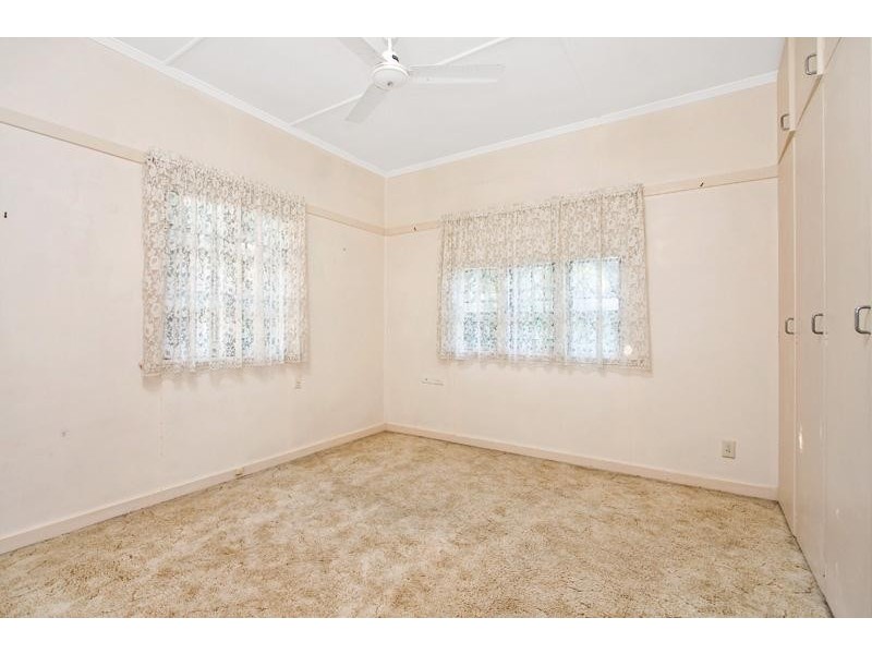 16 Dempsey, Annerley QLD 4103