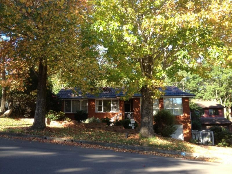 7 Yates Avenue, Mount Keira NSW 2500