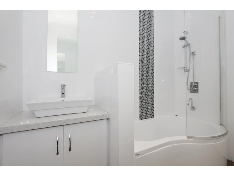 3 Redwood Crescent, Melville WA 6156