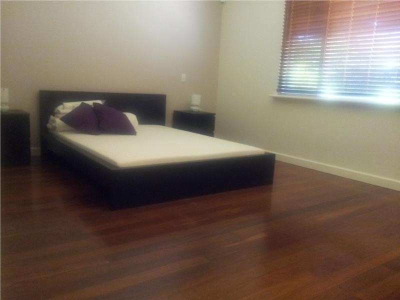 3 Redwood Crescent, Melville WA 6156