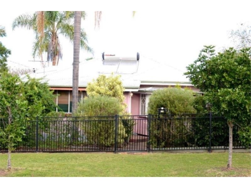 19 Martin Street, Woodend QLD 4305