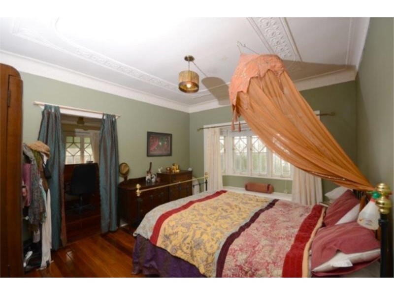 19 Martin Street, Woodend QLD 4305