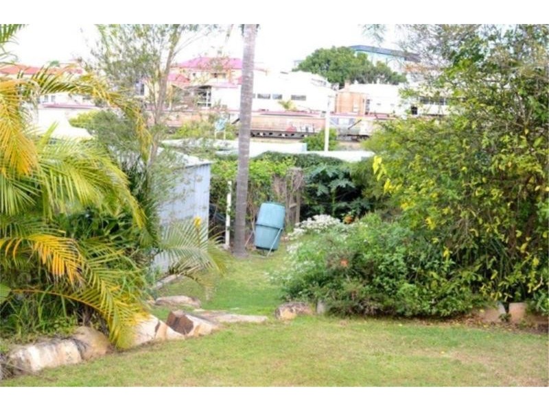 19 Martin Street, Woodend QLD 4305