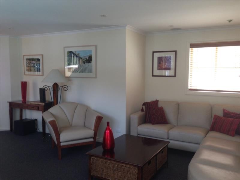 5/9 Montgomery Court, Sandy Bay TAS 7005