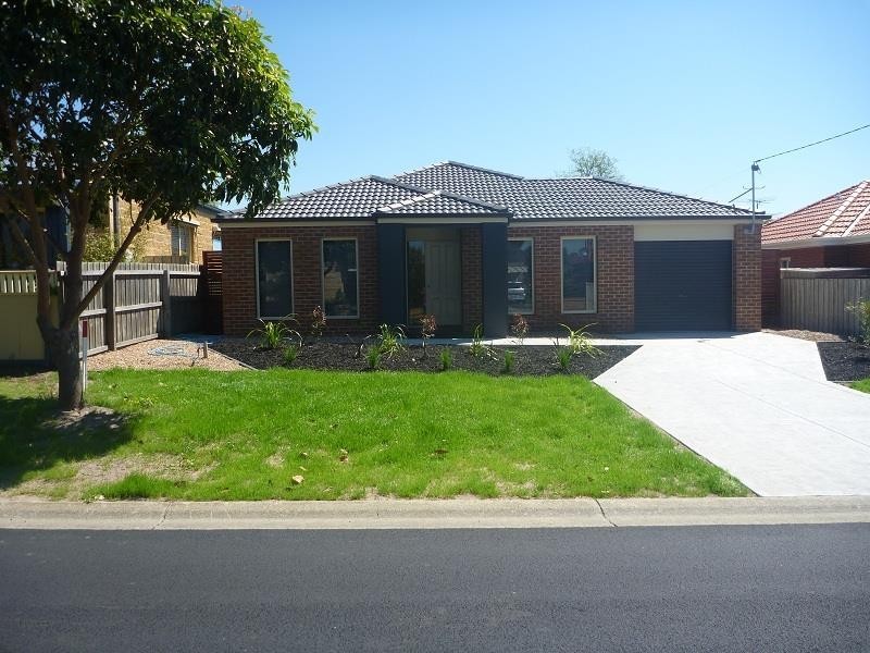 12 Watson Avenue, Belmont VIC 3216