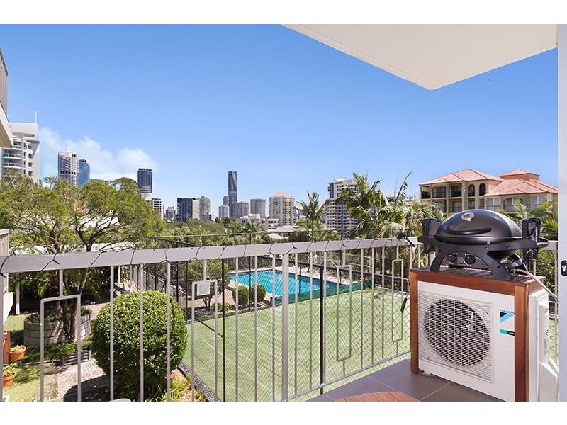 83 O’Connell Street, Kangaroo Point QLD 4169