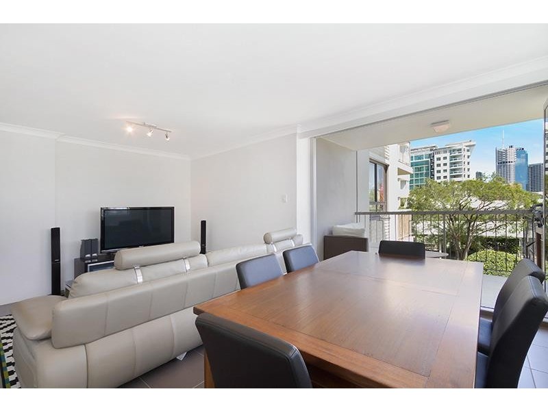 83 O’Connell Street, Kangaroo Point QLD 4169