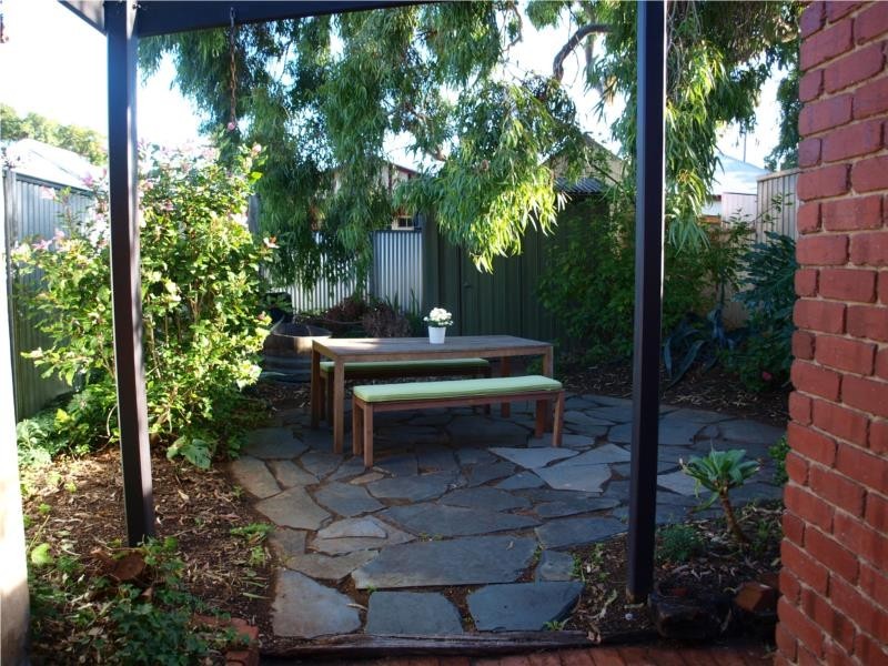 28 Robert Street, Croydon SA 5008