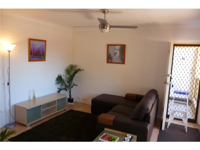 29/13-17 Brown Street, Labrador QLD 4215