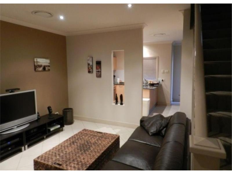 31/6 BLOSSOM PLACE, Quakers Hill NSW 2763