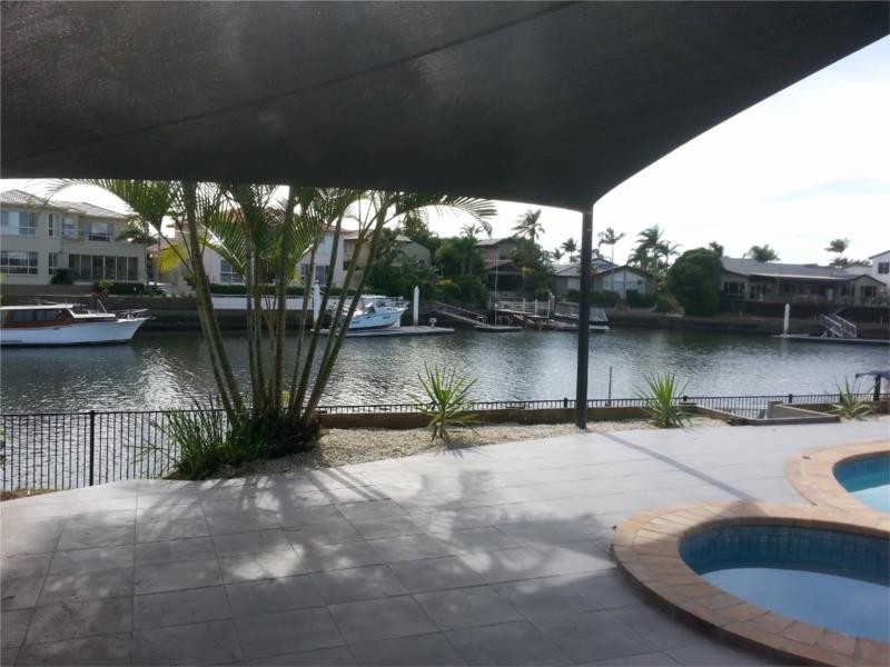 154 Sundance Way, Runaway Bay QLD 4216