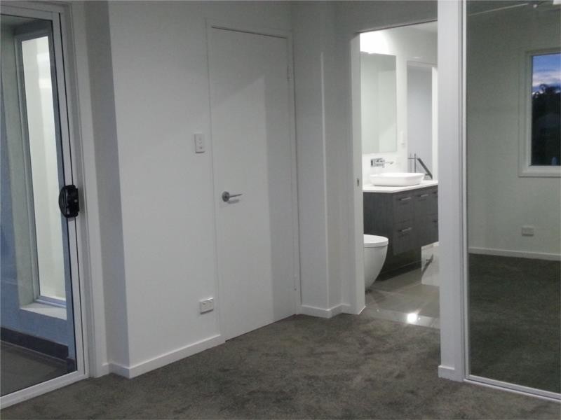 154 Sundance Way, Runaway Bay QLD 4216