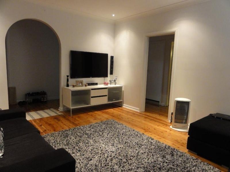 6 KUBOR STREET, Glenfield NSW 2167