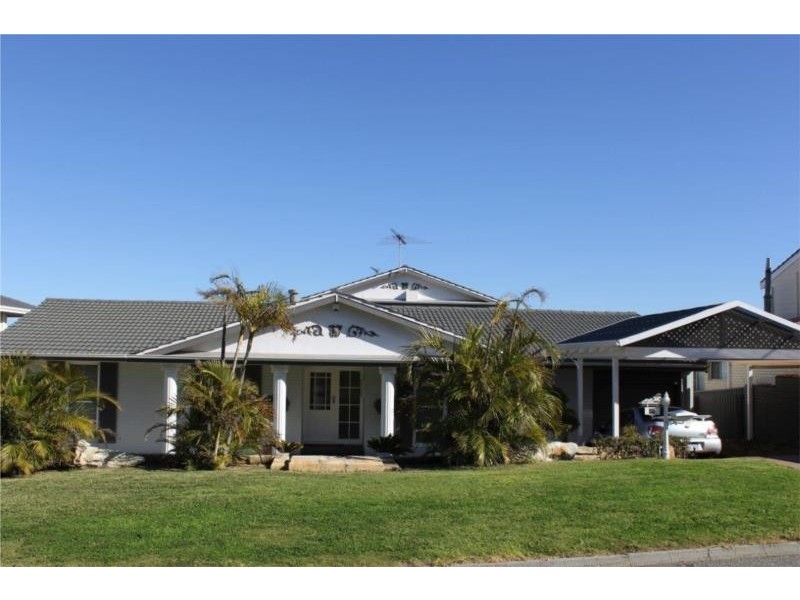 38 Dilkara Way, City Beach WA 6015
