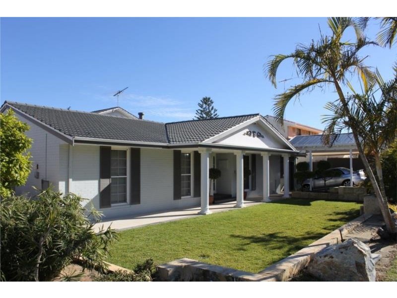 38 Dilkara Way, City Beach WA 6015