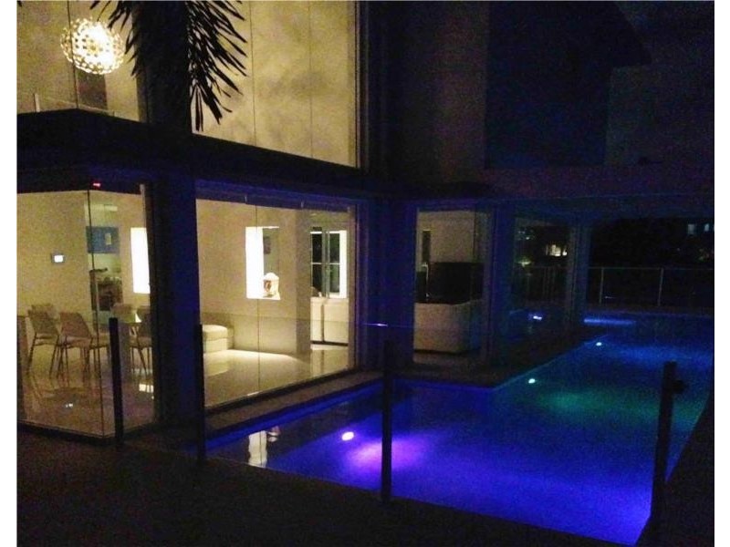 Broadbeach Waters QLD 4218